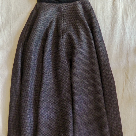 HOLD - Vintage Compagnie N.G. Women 36 Flared Wool Skirt - Picture 3 of 9